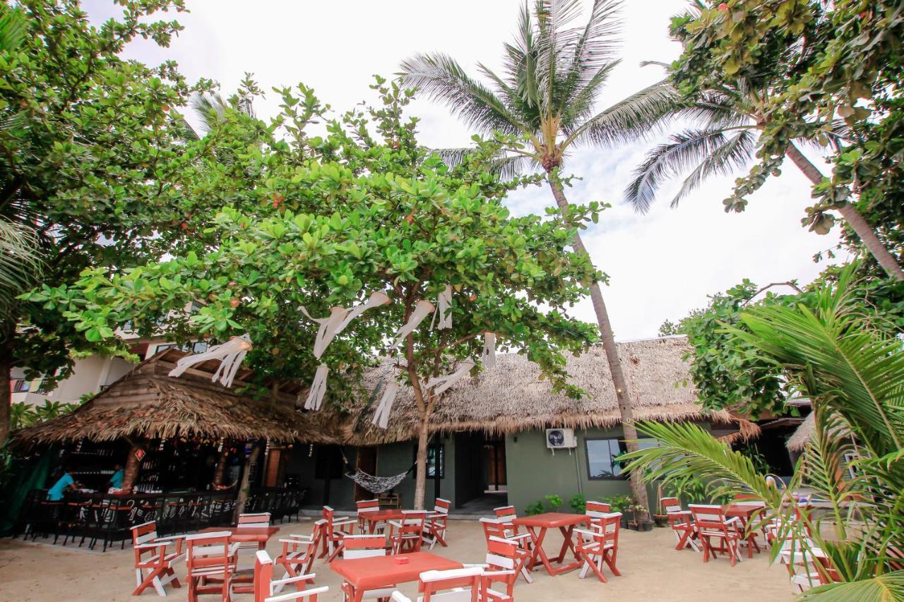 Bandon Beach Bar & Hostel (Adults Only) Lamai Beach  Exterior photo